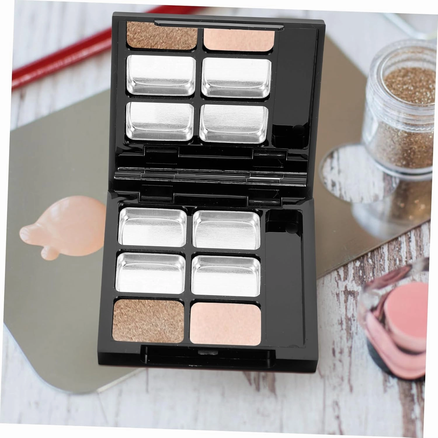 1 Set DIY Empty Eyeshadow Palette with Refillable Plates Compact Organizer for Travel for Lipstick Blush and Eyebrow Powder Women Special Occasions