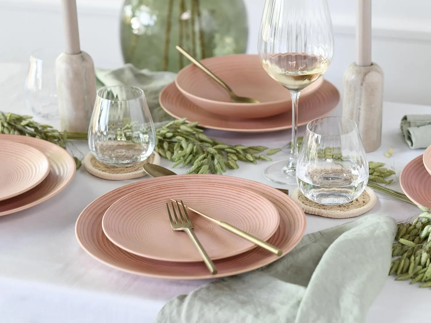23719, Catania Peach Series, 12-Piece Crockery Set for 4 People, Plate Set Made of Stoneware, Dishwasher and Microwave Safe, Made in Portugal