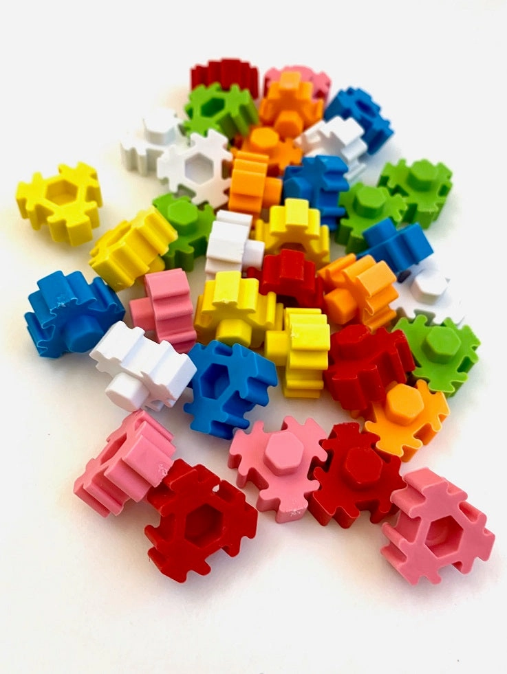 38309 IWAKO HEXAGON PUZZLE ERASER CARDS-10 CARDS