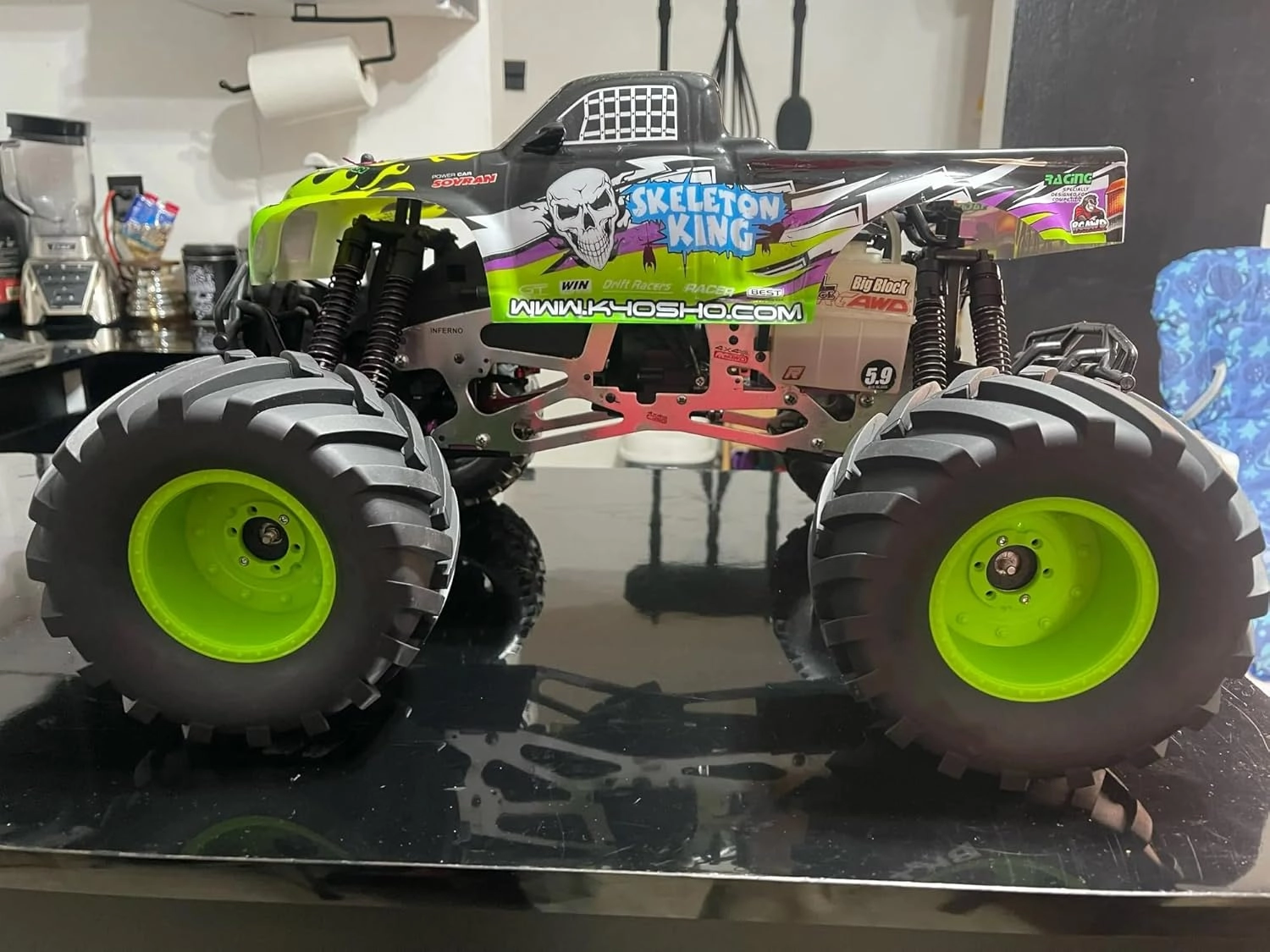 4PCS 1/8 Scale RC Monster Truck Rubber Tire w/17mm Hex Plastic Wheel Rim 173mm/91mm Rubber Rocks Tyres Set Fit for 1/8 Traxxas Sledge 95076-4 Arrma Kraton 6S Typhon 3S HSP HPI Redcat Kaiju