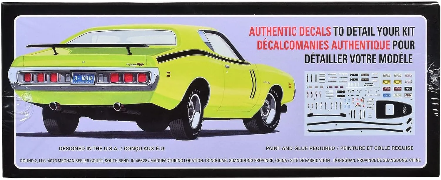 AMT 1971 Dodge Hemi Charger R/T 1:25 Scale Model Kit