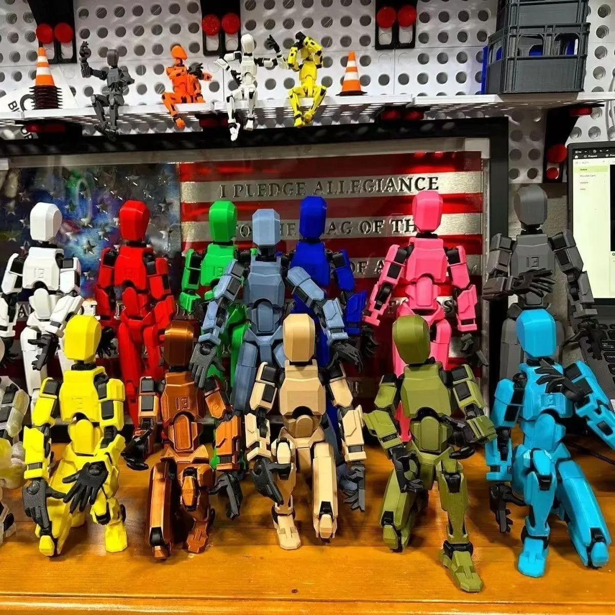 Assembly Completed- Upgrade 3D Printed Multi-Jointed Action Figures,Titan 13 Action Figure,Nova 13 Action Figure,Dummy Robot 13 Action Figures Set,Multiple Accessories, Desk Decoration (9pcs)