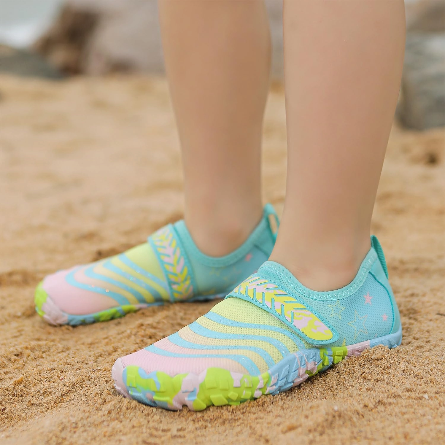 Boys Girls Water Shoes Kids Lightweight Aqua Socks Barefoot Quick Dry Hiking Walking Sneakers Slip On Sandals for Beach Pool Swim (Little Kid/Big Kid)