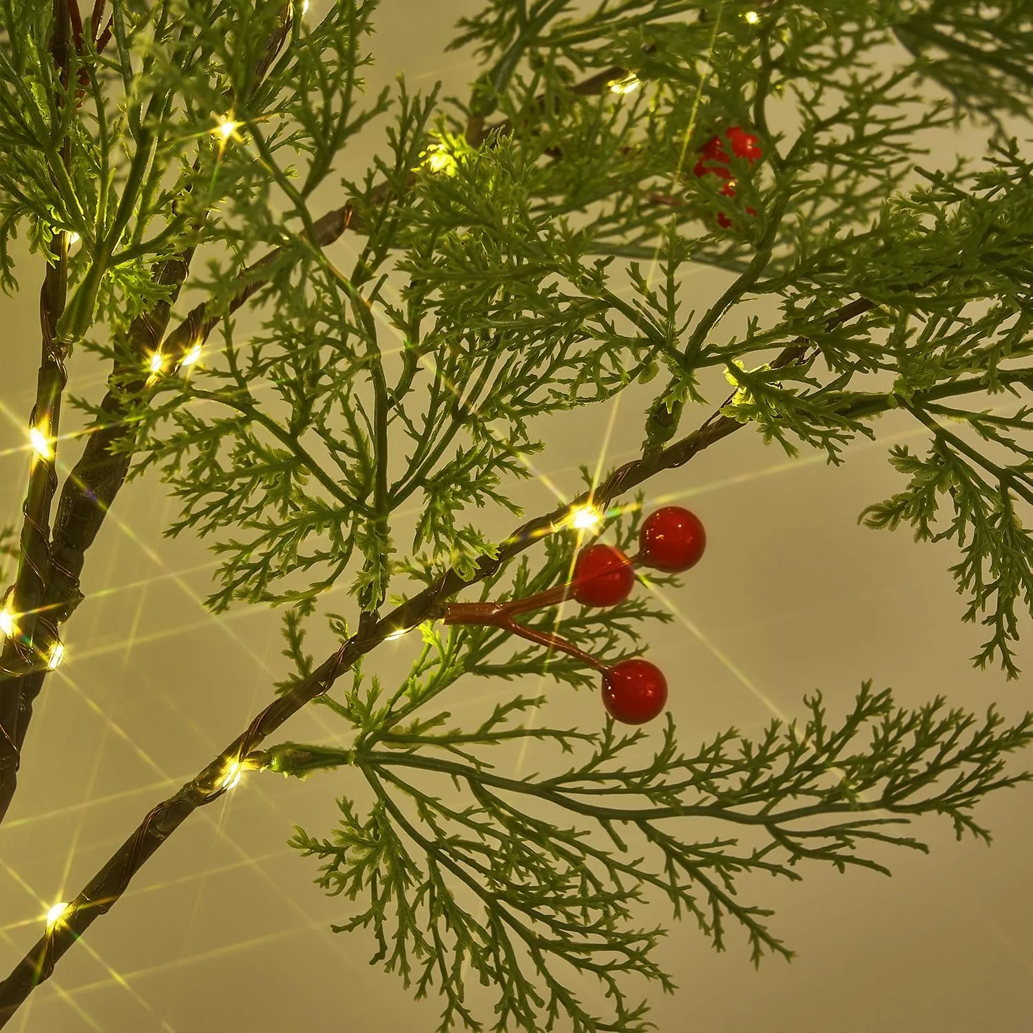 Fudios Christmas Cadar Tree Lights 195 LED Fairy Lights 6FT Plug in, Lighted Artificial Cypress Tree with Red Berry for Home Holiday Decoration