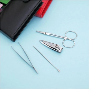GRFIT Nail Clippers Kit 4 Pcs/Set Nail Clippers Scissors File Tweezers PVC Bag Case Mini Nail Manicure Tool Set Nail Care Kits Pedicure Tools for Feet (Color : Red)