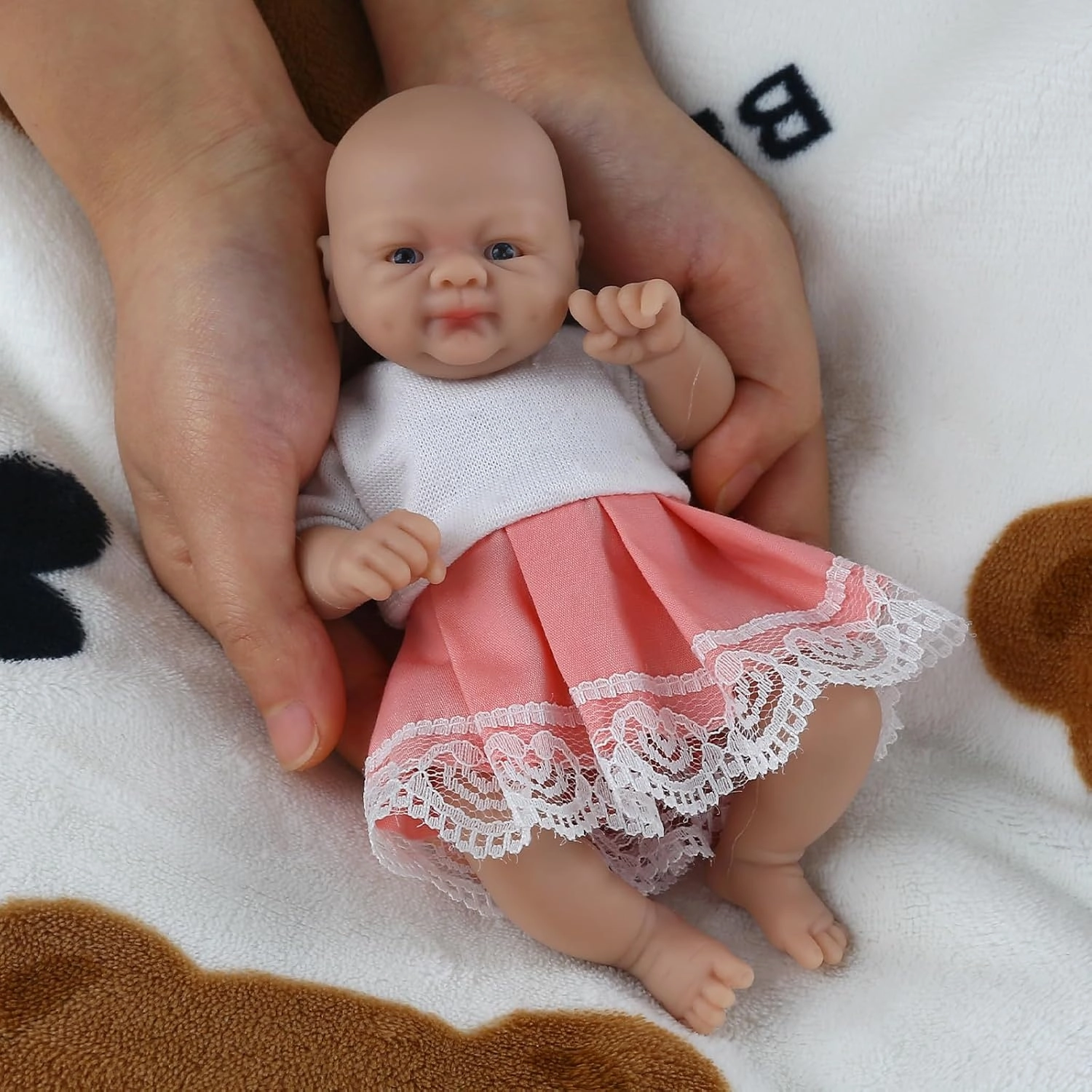 IVITA 7 inch Mini Silicone Baby Dolls Girl Miniature Small Lifelike Real Babies Anti-Stress Stress Relief Toys Gift for Kids & Doll Collectors Toys