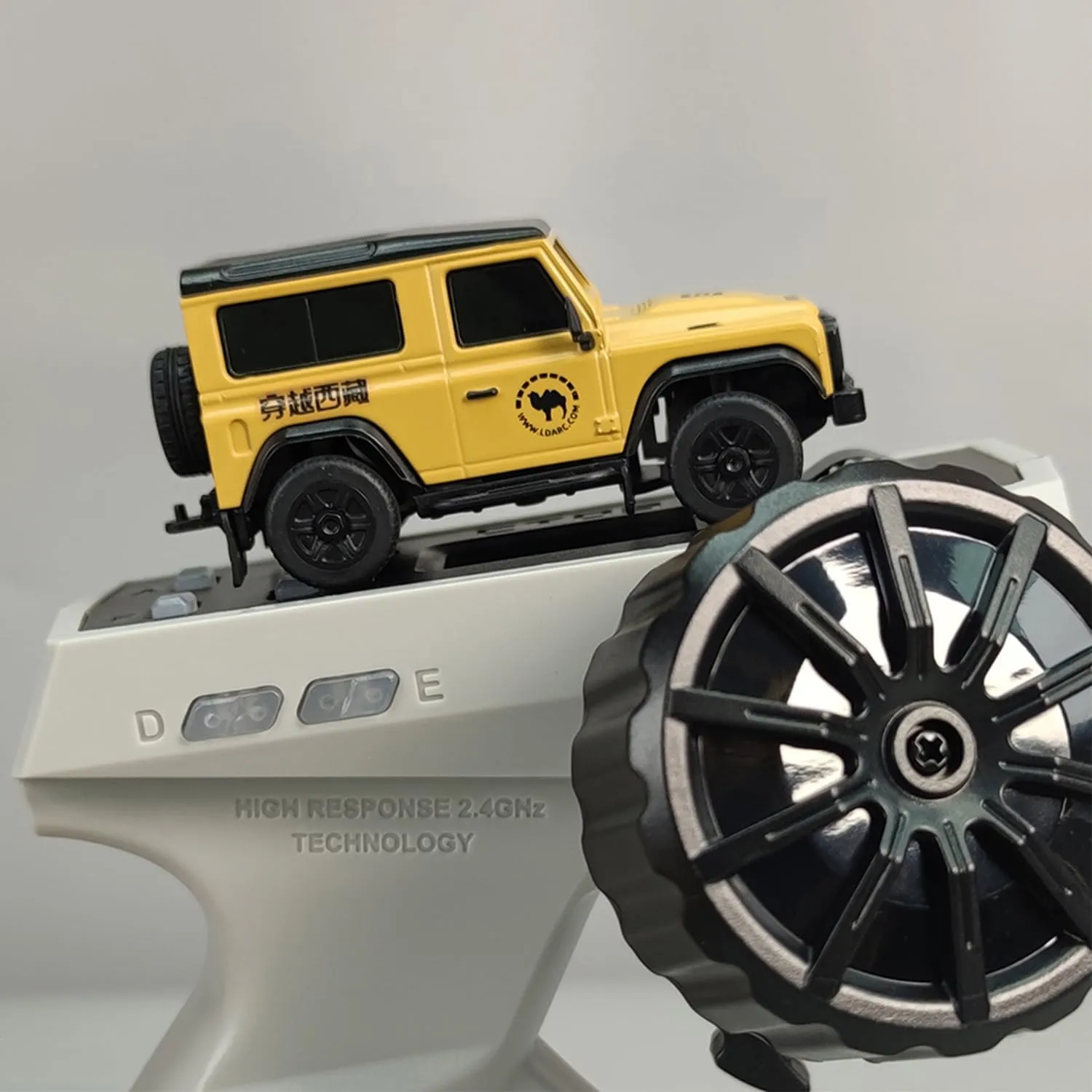 LDARC 1:64 Scale Mini RC Truck RTR RC Rock Crawler 2.4GHZ Hobby Grade Remote Control Car Model Vehicle Buggy (R01-Green)