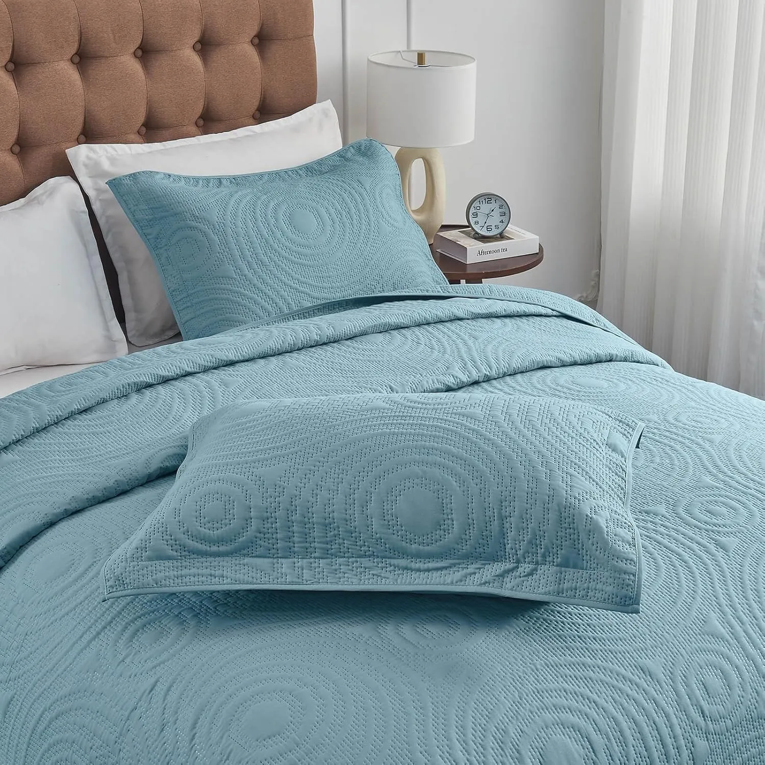 Oversized King Bedspreads 128x120 Lightweight Quilt Set for Extra Tall Wide King or Cal King Bed Includes 1 Quilt 2 Pillow Shams Blue