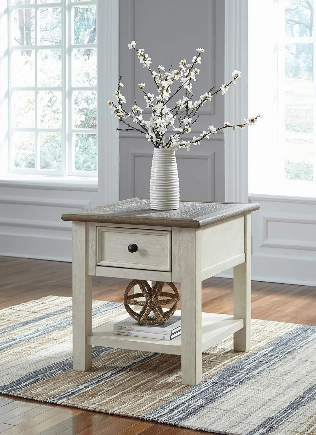 Signature Design by Ashley Bolanburg Farmhouse Square Two Tone End Table, Antique Cream