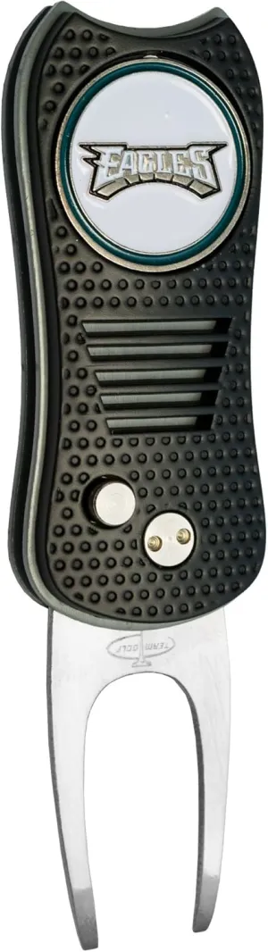 Team Golf NFL Switchblade Divot Tool with Double-Sided Magnetic Ball Marker, Features Patented Single Prong Design, Causes Less Damage to Greens, Switchblade Mechanism