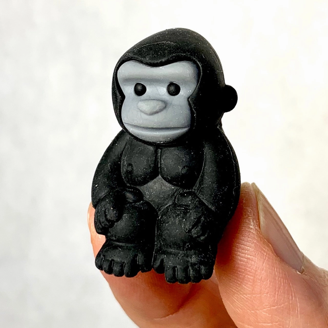 X 382611 IWAKO GORILLA ERASERS-DISCONTINUED